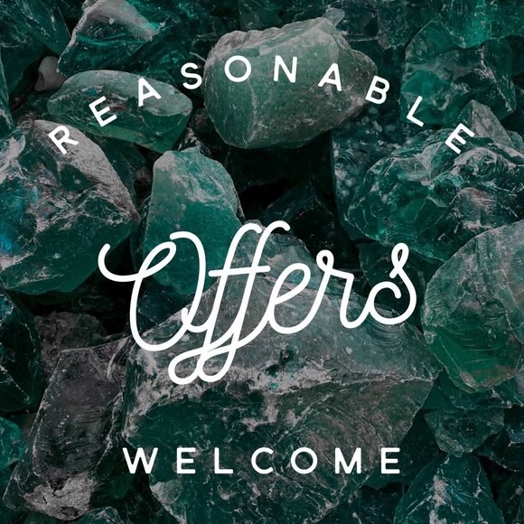 🔮Closet Clean Out🔮 - Picture 1 of 4